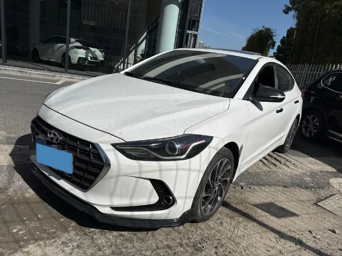 2019 Hyundai Elantra 1.4T 130HP L4 7DCT