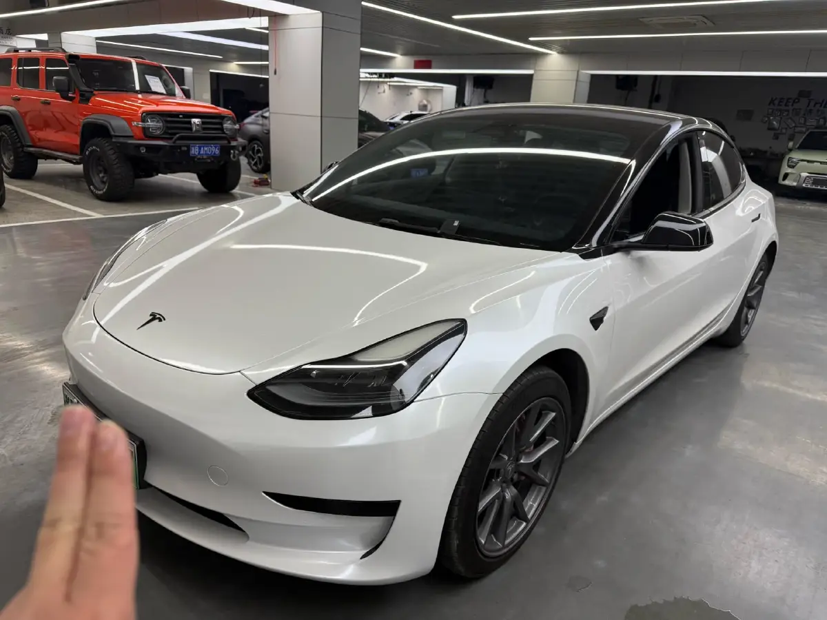 2022 Tesla Model 3 BEV 60KWH