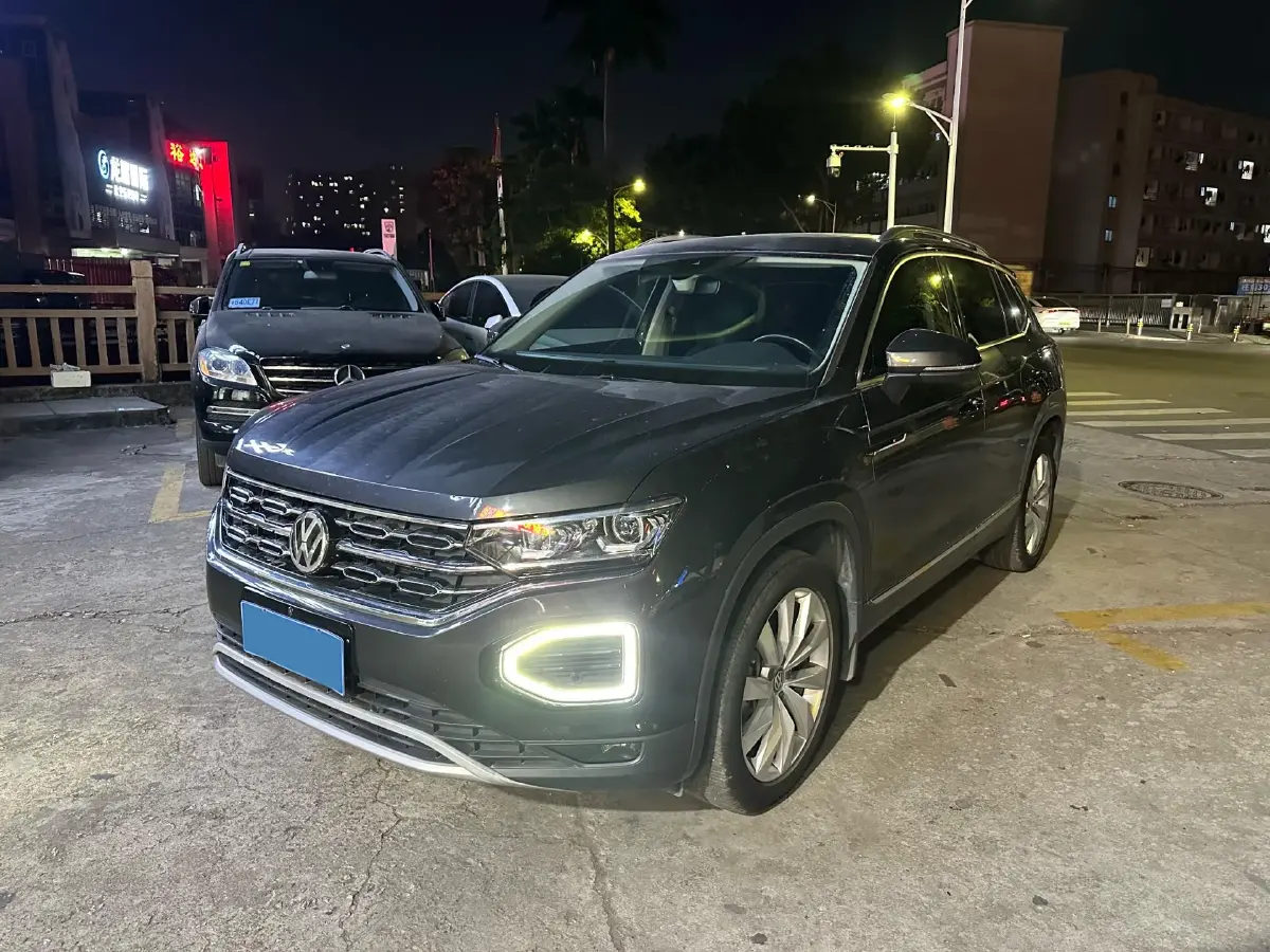 2020 Volkswagen Tayron 2.0T 220HP L4 7DCT