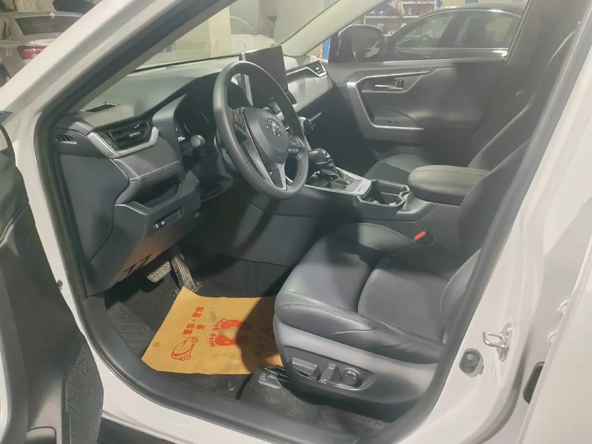 2022 Toyota Wildlander 2.0L 171HP L4 CVT,autocango,china used car exporter,china ev exporter,chinese used car exporter,chinese used ev exporter