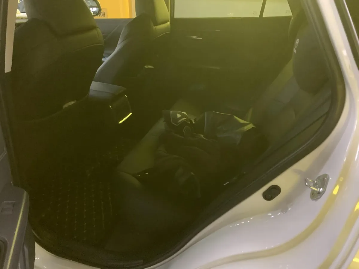 2023 Toyota Venza 2.0L 171HP L4 CVT,autocango,china used car exporter,china ev exporter,chinese used car exporter,chinese used ev exporter