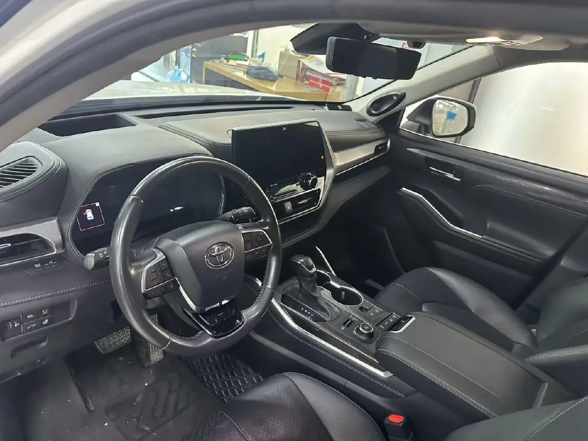 2022 Toyota Highlander 2.5L 192HP L4 E-CVT Hybrid,autocango,china used car exporter,china ev exporter,chinese used car exporter,chinese used ev exporter