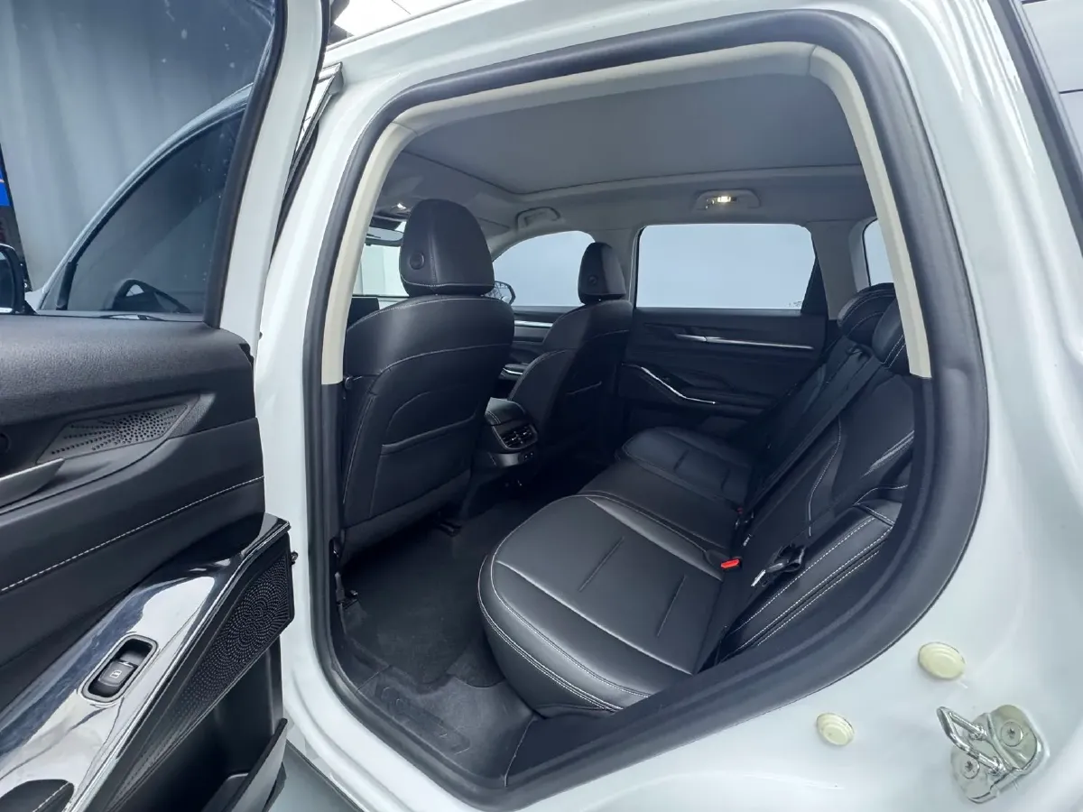 2022 Haval H6 1.5T 184HP L4 7DCT,autocango,china used car exporter,china ev exporter,chinese used car exporter,chinese used ev exporter