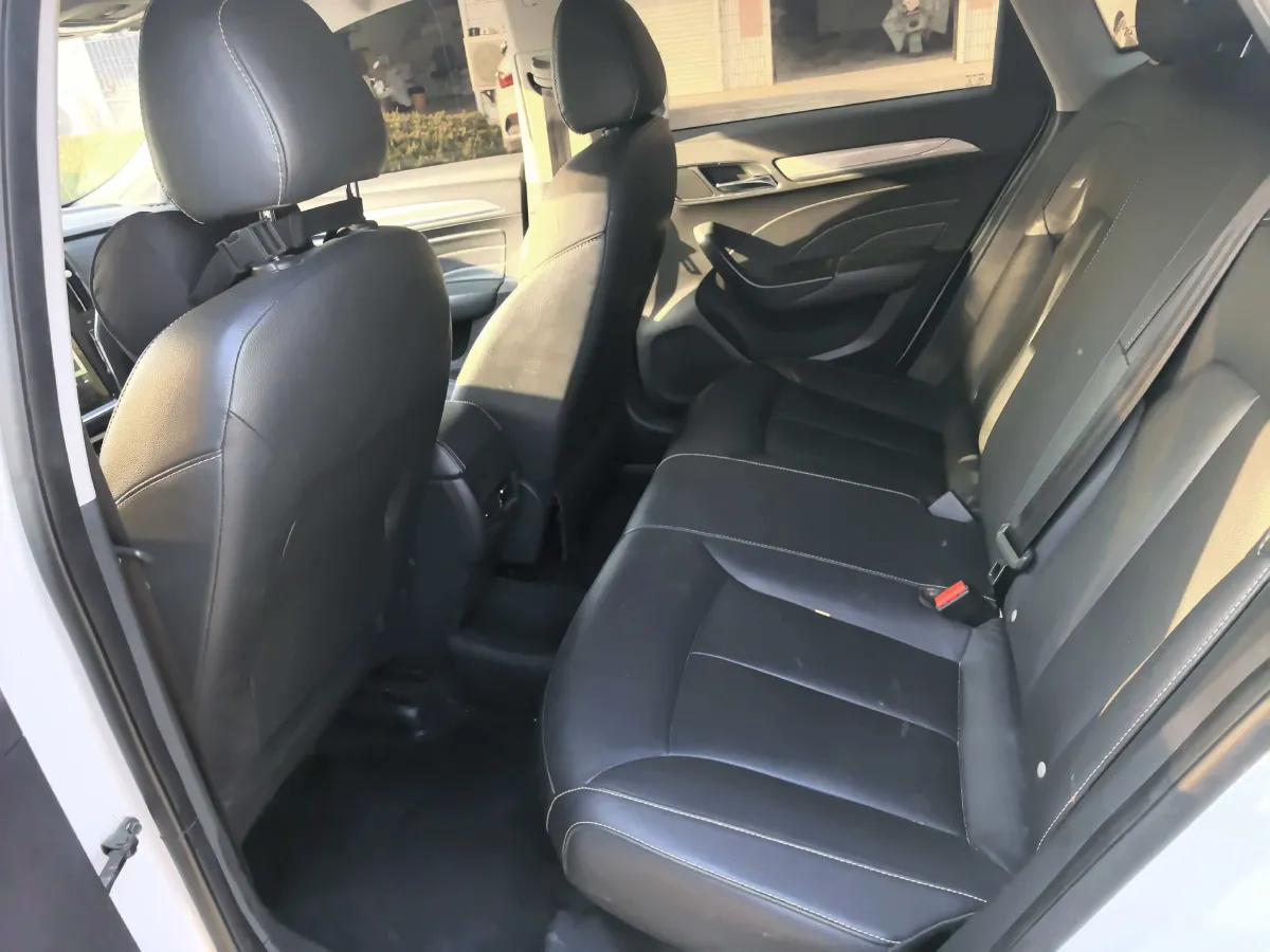 2017 Roewe i6 1.0T 125HP L3 2AT PHEV,autocango,china used car exporter,china ev exporter,chinese used car exporter,chinese used ev exporter