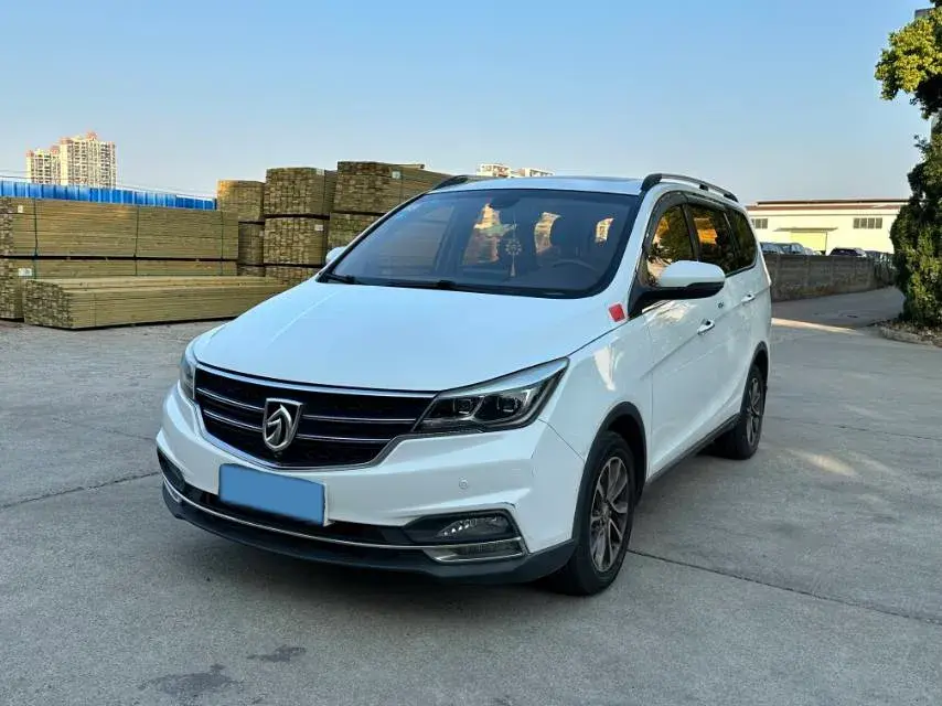 2017 Great Wall Wingle 5 2.0T 143HP L4 6MT