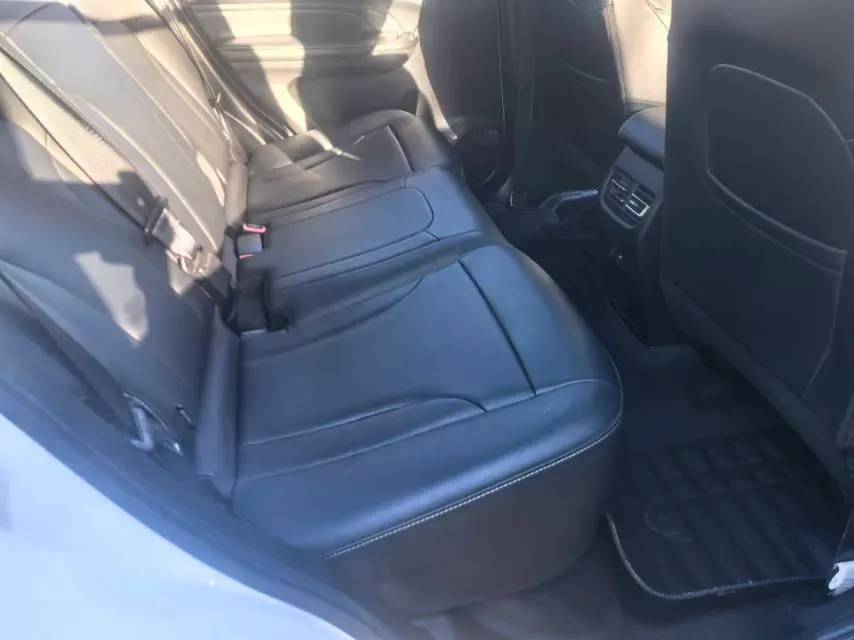 2021 Haval M6 1.5T 150HP L4 7DCT,autocango,china used car exporter,china ev exporter,chinese used car exporter,chinese used ev exporter