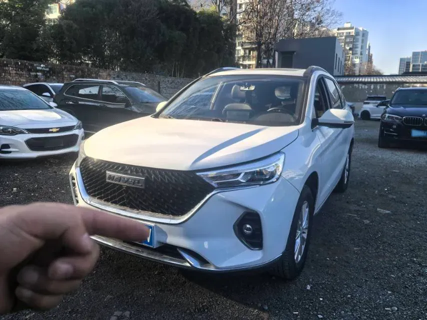 2021 Haval M6 1.5T 150HP L4 7DCT,autocango,china used car exporter,china ev exporter,chinese used car exporter,chinese used ev exporter