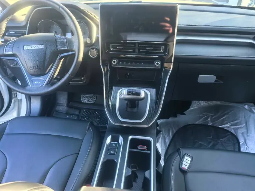 2021 Haval M6 1.5T 150HP L4 7DCT,autocango,china used car exporter,china ev exporter,chinese used car exporter,chinese used ev exporter