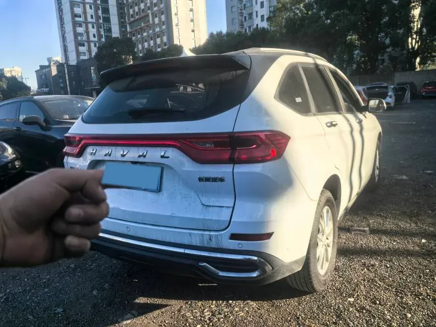 2021 Haval M6 1.5T 150HP L4 7DCT,autocango,china used car exporter,china ev exporter,chinese used car exporter,chinese used ev exporter