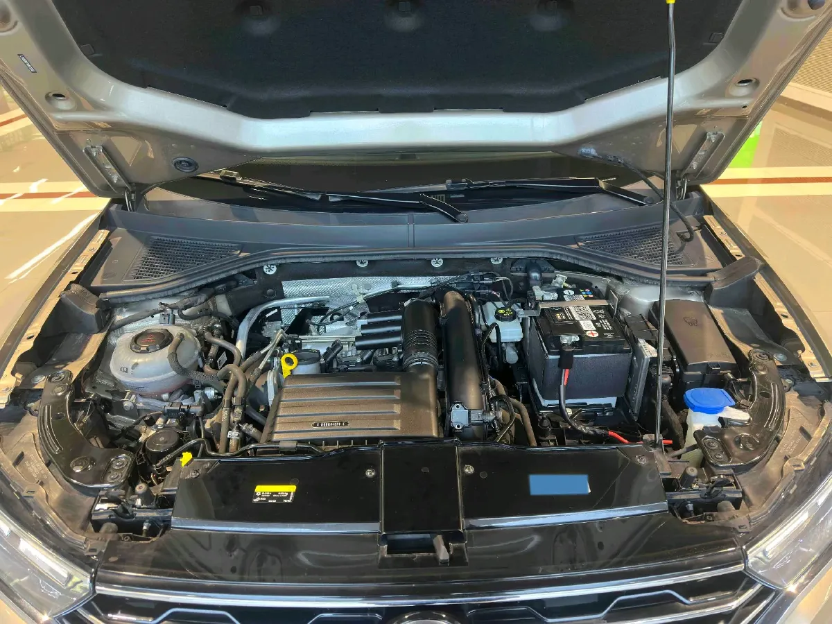 2021 Volkswagen T-Roc 1.4T 150HP L4 7DCT,autocango,china used car exporter,china ev exporter,chinese used car exporter,chinese used ev exporter