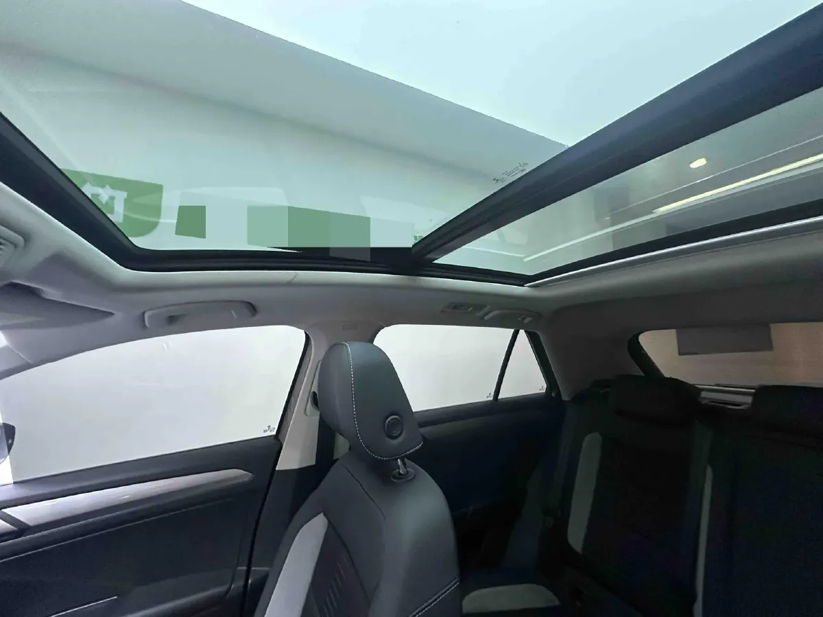 2021 Volkswagen T-Roc 1.4T 150HP L4 7DCT,autocango,china used car exporter,china ev exporter,chinese used car exporter,chinese used ev exporter