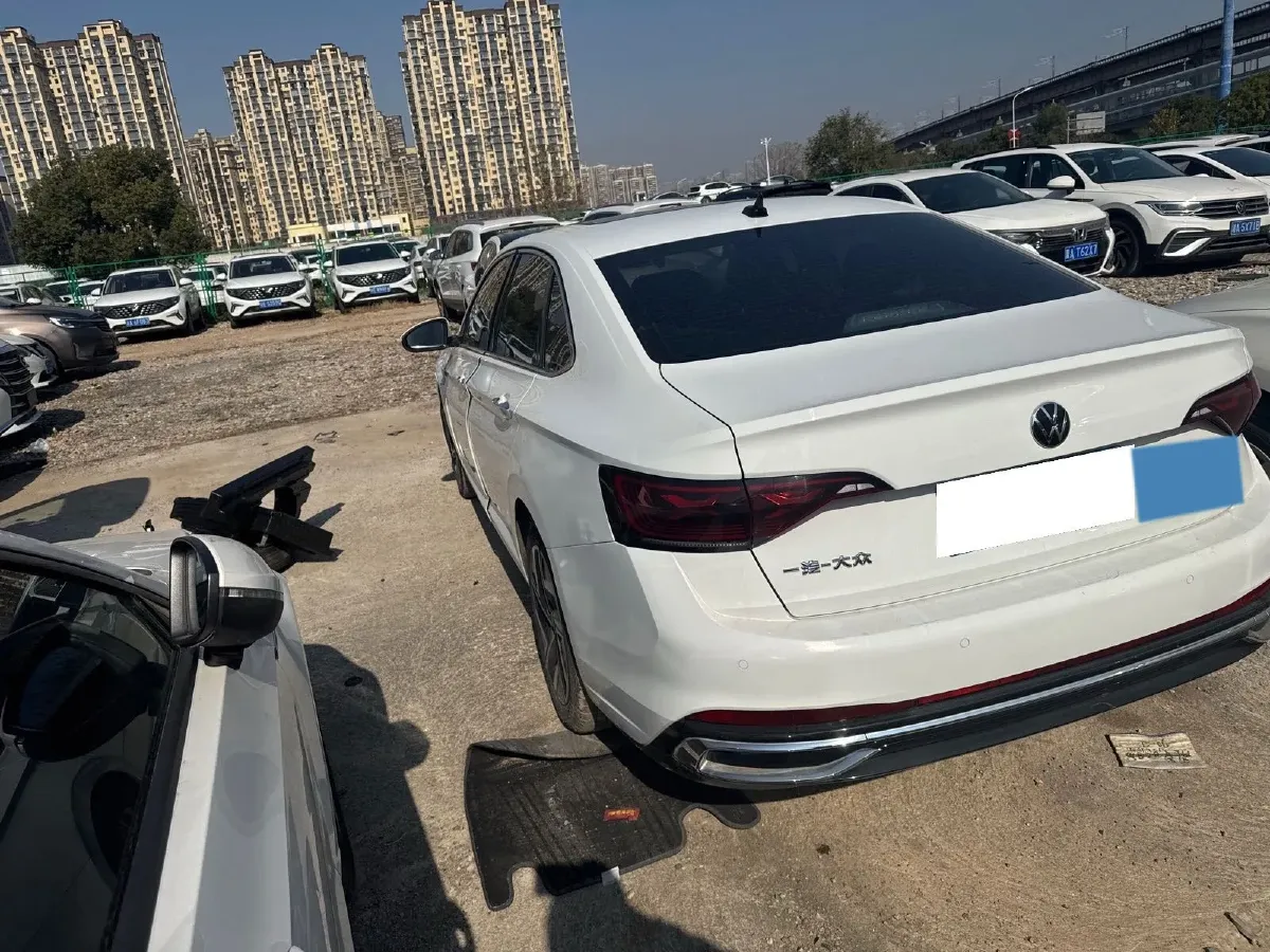 2023 Volkswagen Sagitar 1.2T 116HP L4 7DCT,autocango,china used car exporter,china ev exporter,chinese used car exporter,chinese used ev exporter