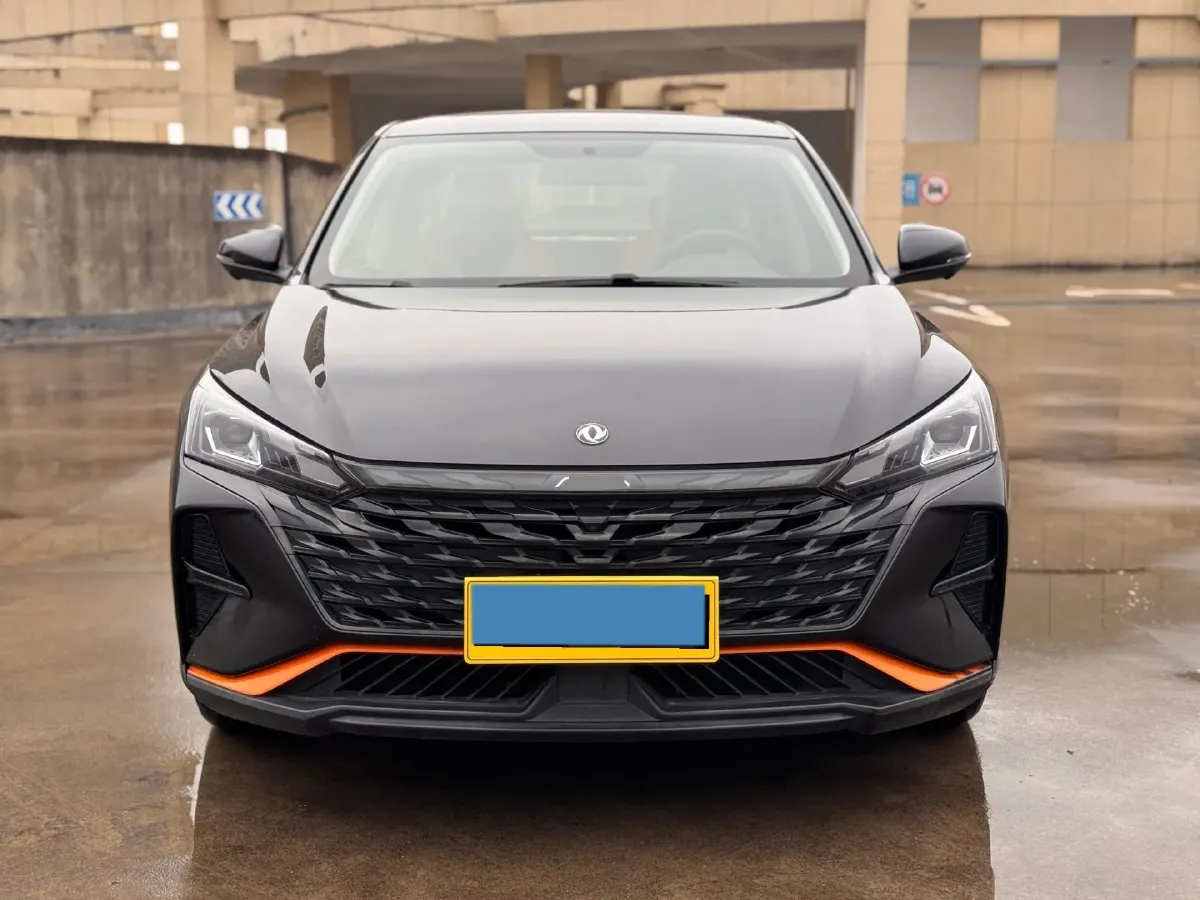 2023 DongFeng Aeolus YiXuan 1.5L 125HP L4 6DCT,autocango,china used car exporter,china ev exporter,chinese used car exporter,chinese used ev exporter