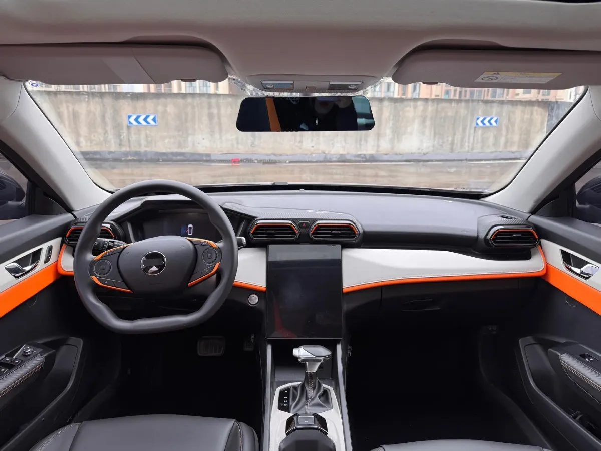 2023 DongFeng Aeolus YiXuan 1.5L 125HP L4 6DCT,autocango,china used car exporter,china ev exporter,chinese used car exporter,chinese used ev exporter