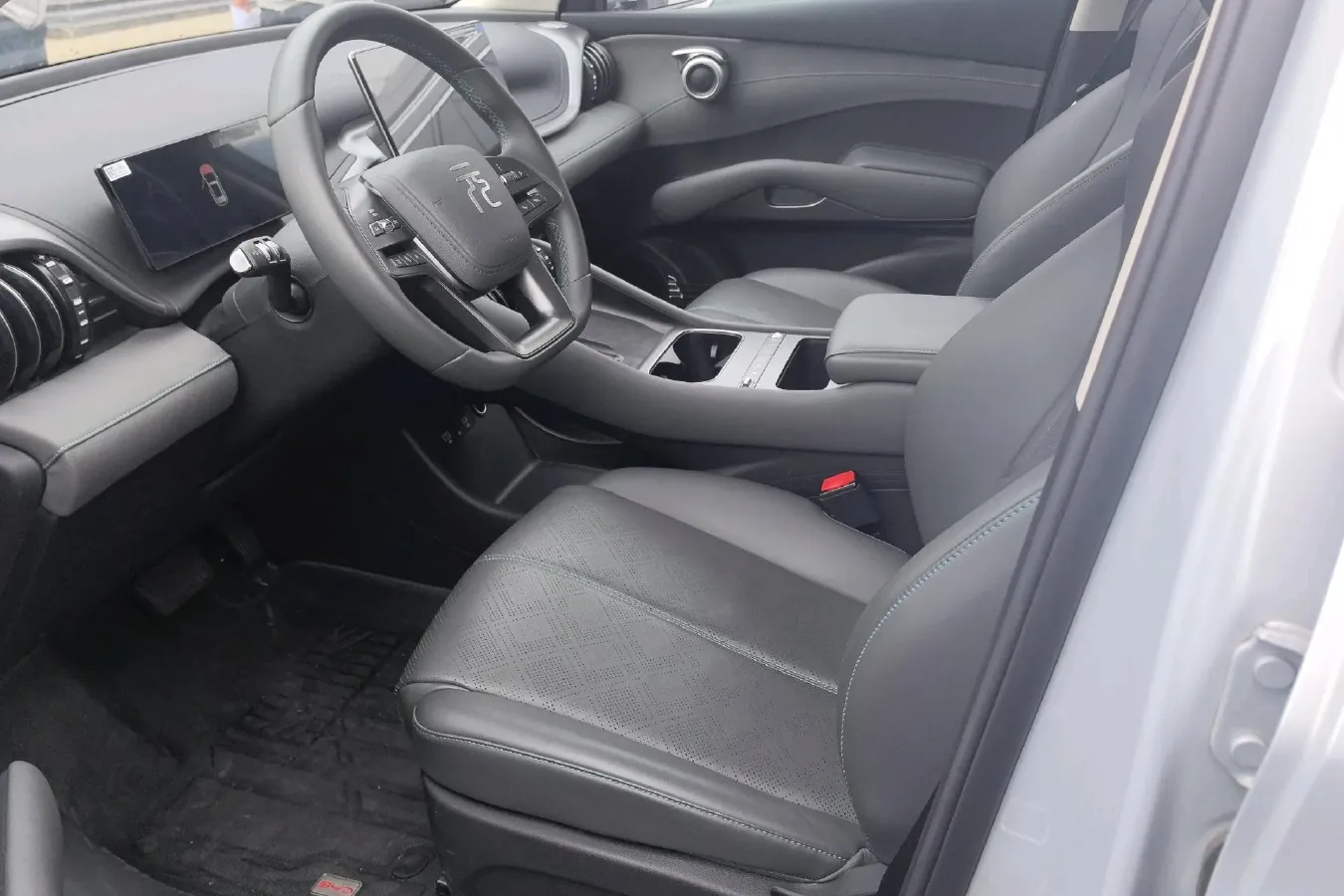 2025 BYD Yuan Plus BEV 60.48KWH,autocango,china used car exporter,china ev exporter,chinese used car exporter,chinese used ev exporter