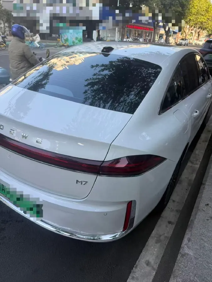 2025 Roewe M7 DMH 1.5L 112HP L4 1DHT PHEV,autocango,china used car exporter,china ev exporter,chinese used car exporter,chinese used ev exporter