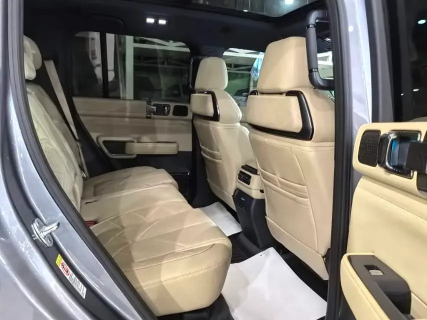 2023 FangChengBao Bao 5 1.5T 194HP L4 E-CVT PHEV 31.8KWH,autocango,china used car exporter,china ev exporter,chinese used car exporter,chinese used ev exporter