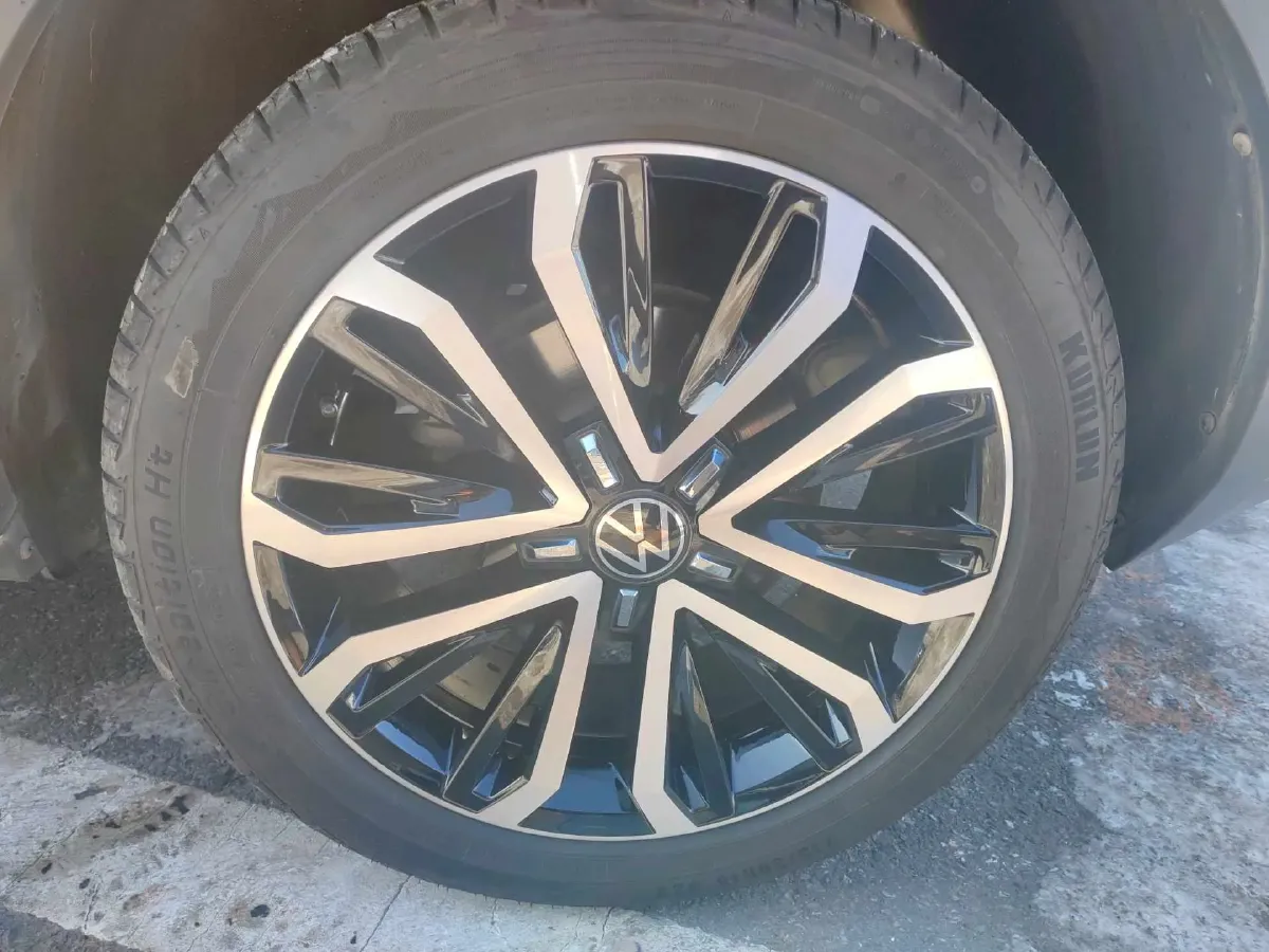 2021 Volkswagen T-Roc 1.4T 150HP L4 7DCT,autocango,china used car exporter,china ev exporter,chinese used car exporter,chinese used ev exporter