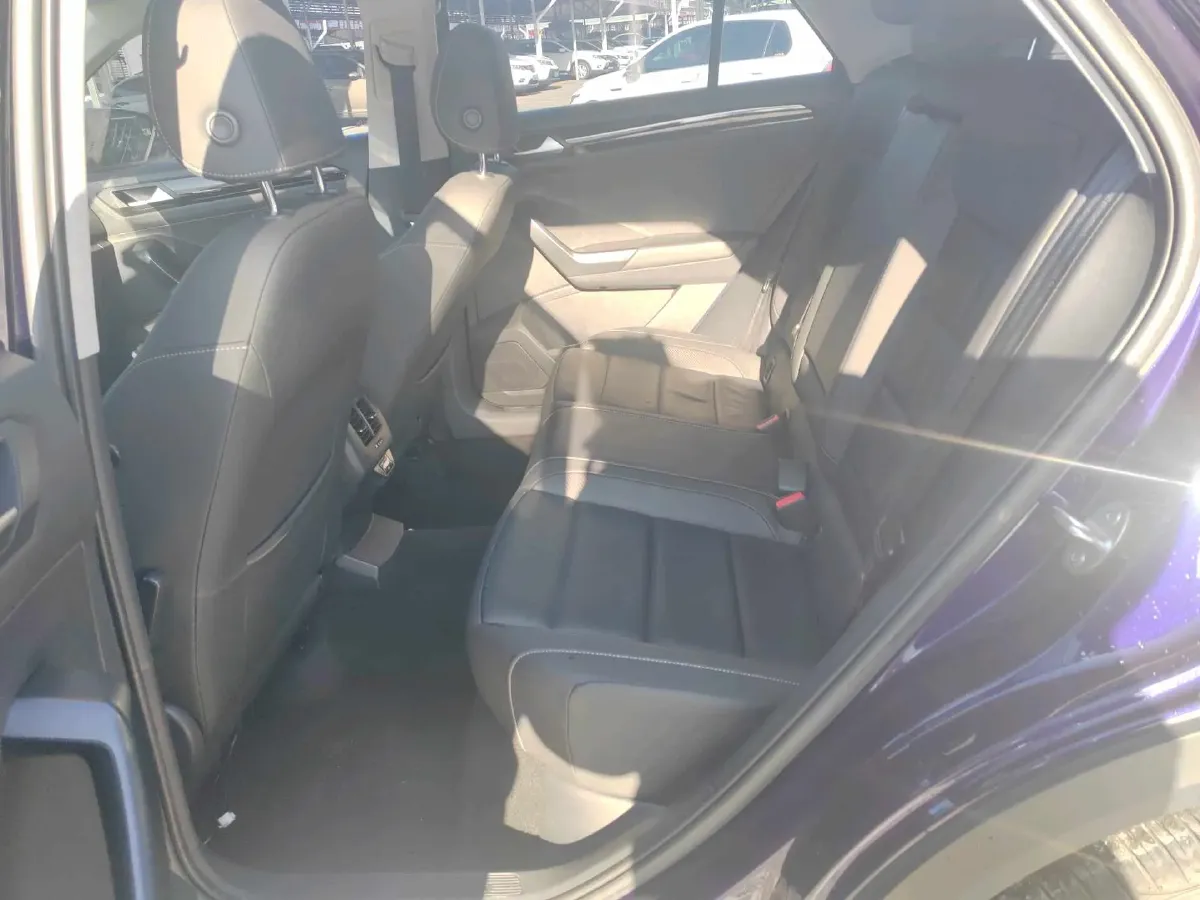 2021 Volkswagen T-Roc 1.4T 150HP L4 7DCT,autocango,china used car exporter,china ev exporter,chinese used car exporter,chinese used ev exporter