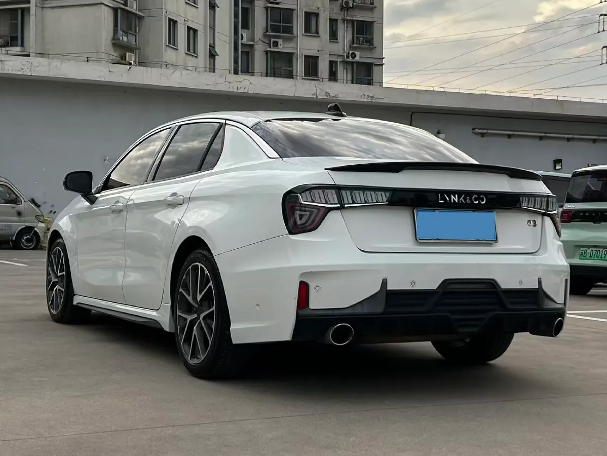 2018 Toyota C-HR 2.0L 171HP L4 CVT,autocango,china used car exporter,china ev exporter,chinese used car exporter,chinese used ev exporter