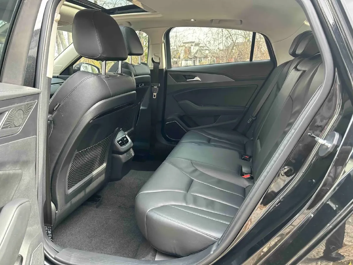 2022 HongQi H5 1.5T 169HP L4 7DCT,autocango,china used car exporter,china ev exporter,chinese used car exporter,chinese used ev exporter