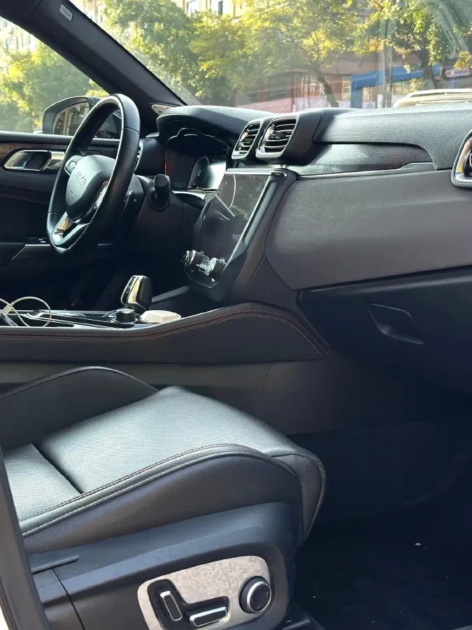 2018 Toyota C-HR 2.0L 171HP L4 CVT,autocango,china used car exporter,china ev exporter,chinese used car exporter,chinese used ev exporter