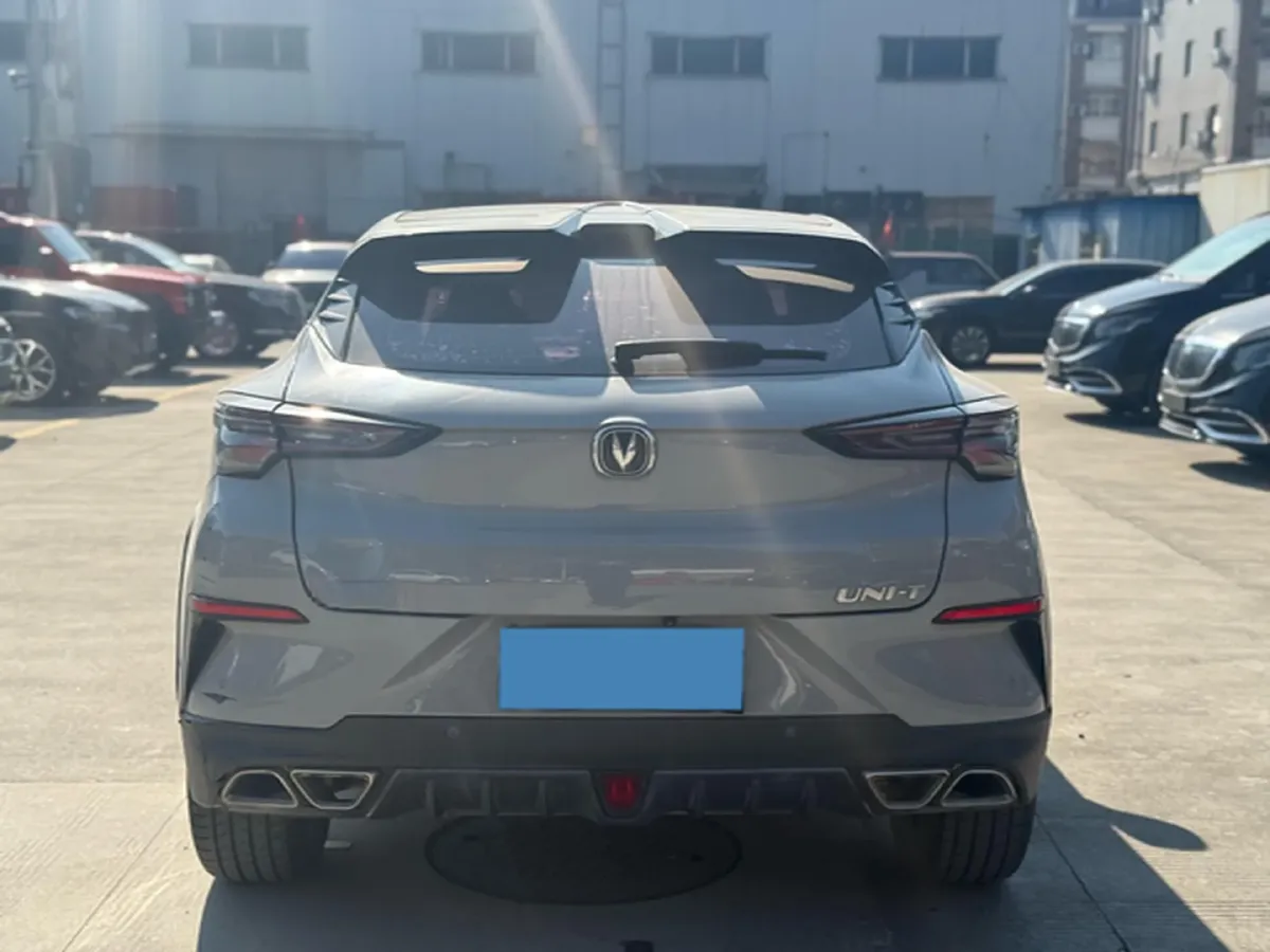 2020 ChangAn UNI-T 1.5T 180HP L4 7DCT,autocango,china used car exporter,china ev exporter,chinese used car exporter,chinese used ev exporter