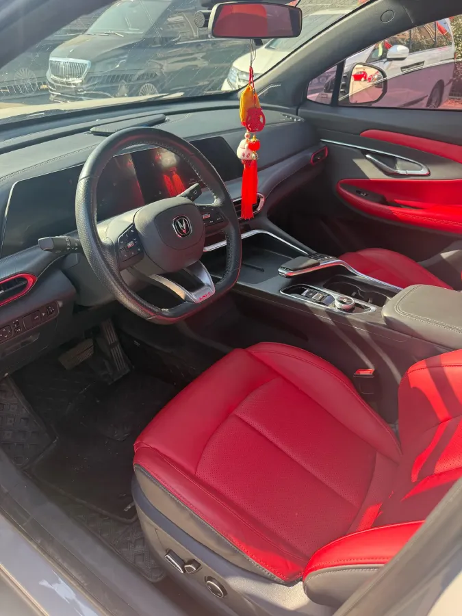 2020 ChangAn UNI-T 1.5T 180HP L4 7DCT,autocango,china used car exporter,china ev exporter,chinese used car exporter,chinese used ev exporter