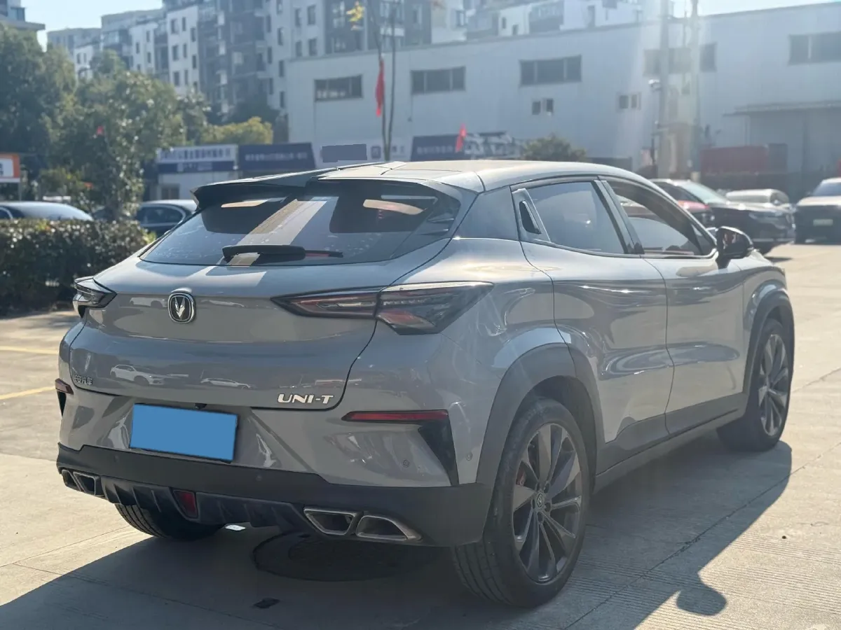 2020 ChangAn UNI-T 1.5T 180HP L4 7DCT,autocango,china used car exporter,china ev exporter,chinese used car exporter,chinese used ev exporter