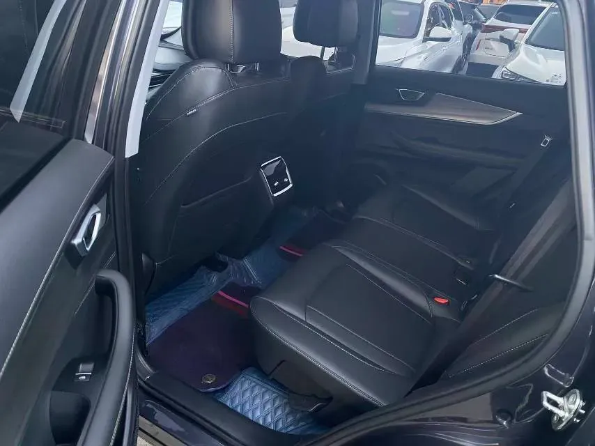 2022 ChangAn CS75 Plus 1.5T 178HP L4 6AT,autocango,china used car exporter,china ev exporter,chinese used car exporter,chinese used ev exporter