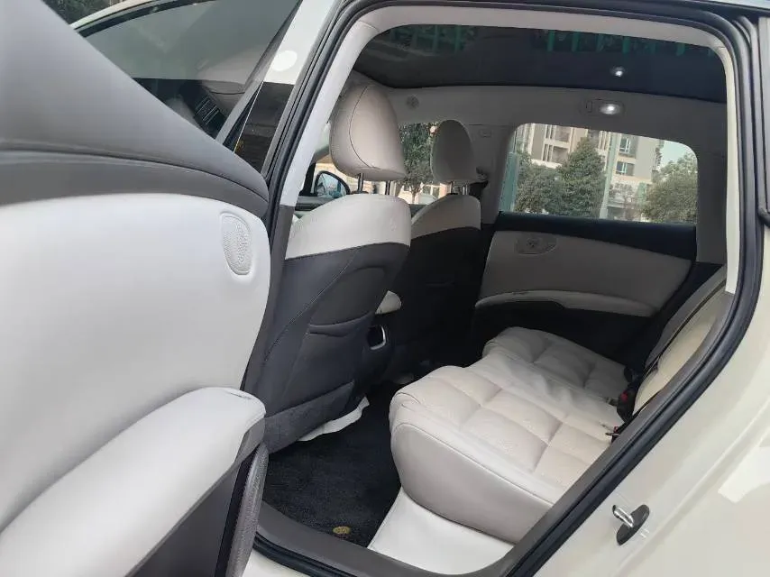 2023 IM LS6 BEV 71KWH,autocango,china used car exporter,china ev exporter,chinese used car exporter,chinese used ev exporter