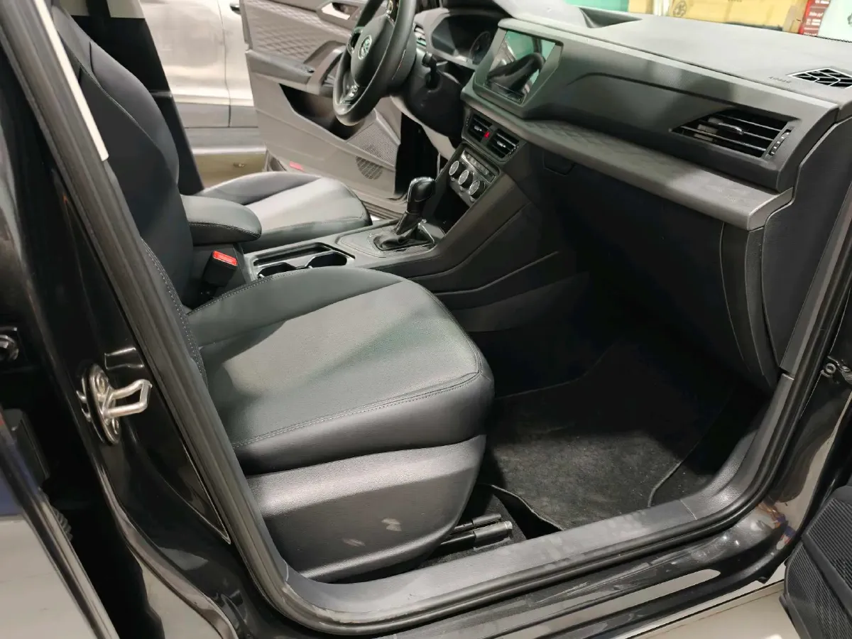 2021 Volkswagen Tharu 1.4T 150HP L4 7DCT,autocango,china used car exporter,china ev exporter,chinese used car exporter,chinese used ev exporter