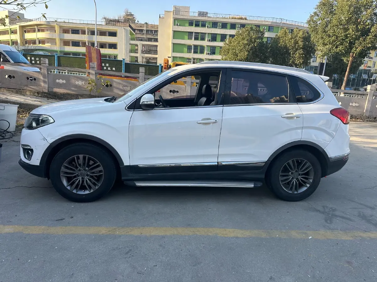 2015 Chery Tiggo 5 2.0L 139HP L4 5MT,autocango,china used car exporter,china ev exporter,chinese used car exporter,chinese used ev exporter