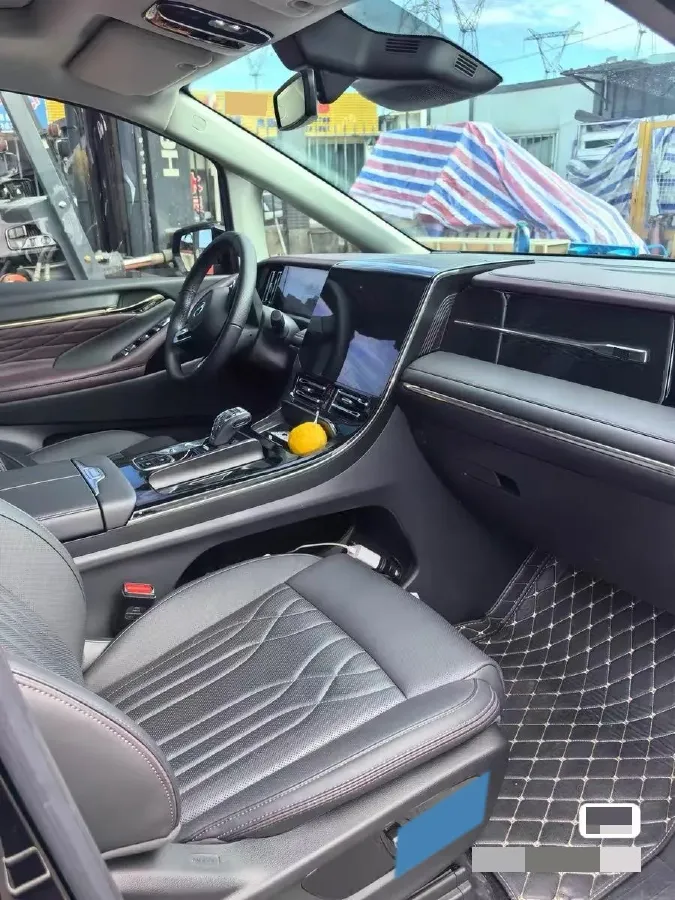 2024 GAC Trumpchi M8 2.0T 252HP L4 8AT,autocango,china used car exporter,china ev exporter,chinese used car exporter,chinese used ev exporter