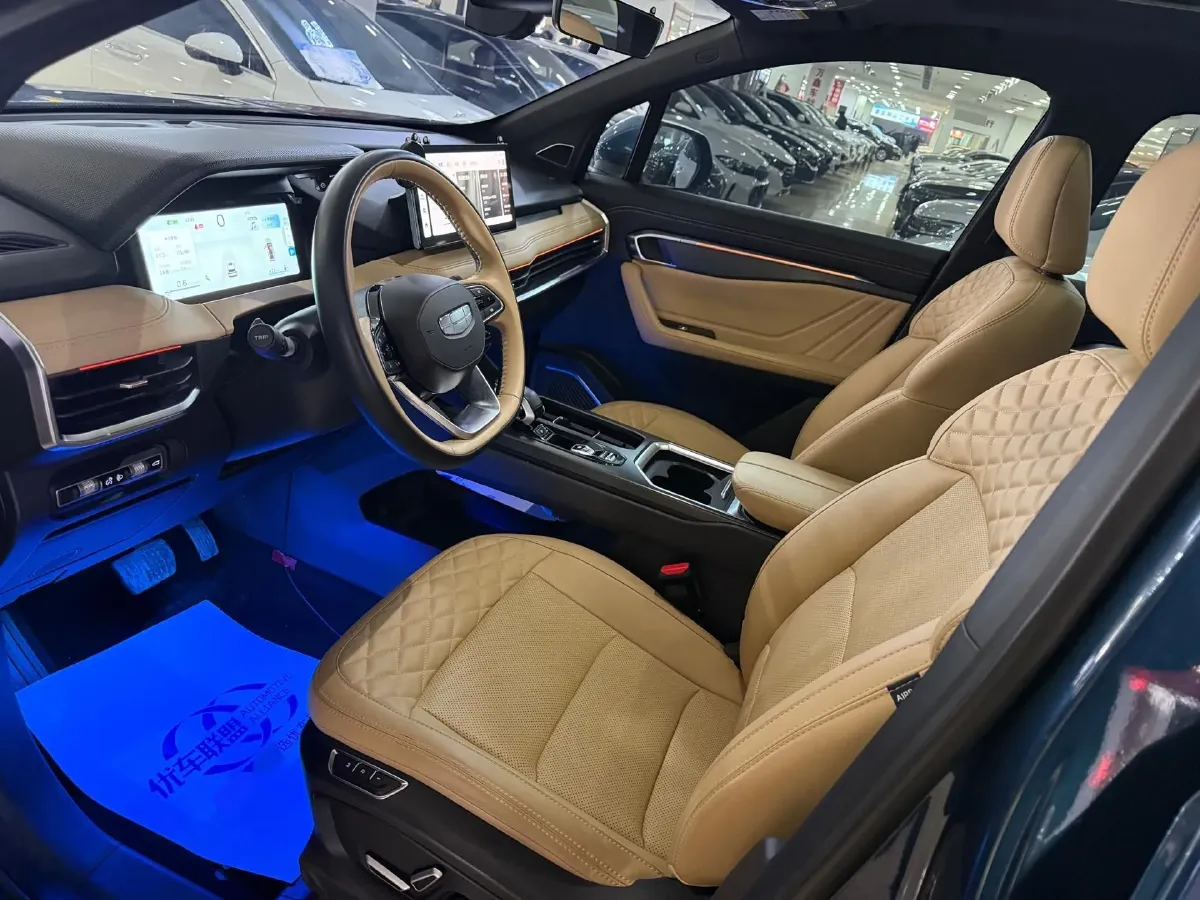 2023 Geely Okavango L 2.0T 218HP L4 7DCT,autocango,china used car exporter,china ev exporter,chinese used car exporter,chinese used ev exporter