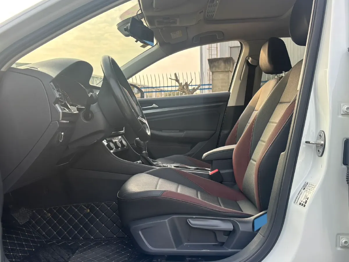 2019 Volkswagen Golf Sportsvan 1.6L 110HP L4 6AT,autocango,china used car exporter,china ev exporter,chinese used car exporter,chinese used ev exporter