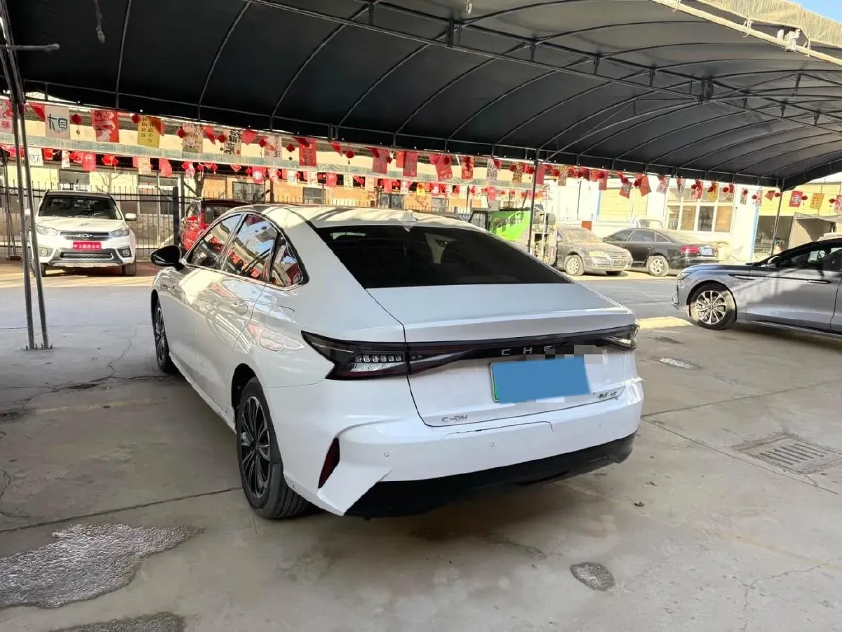 2024 Fulwin FulwinA8 1.5T 156HP L4 1DHT PHEV 18.3KWH,autocango,china used car exporter,china ev exporter,chinese used car exporter,chinese used ev exporter