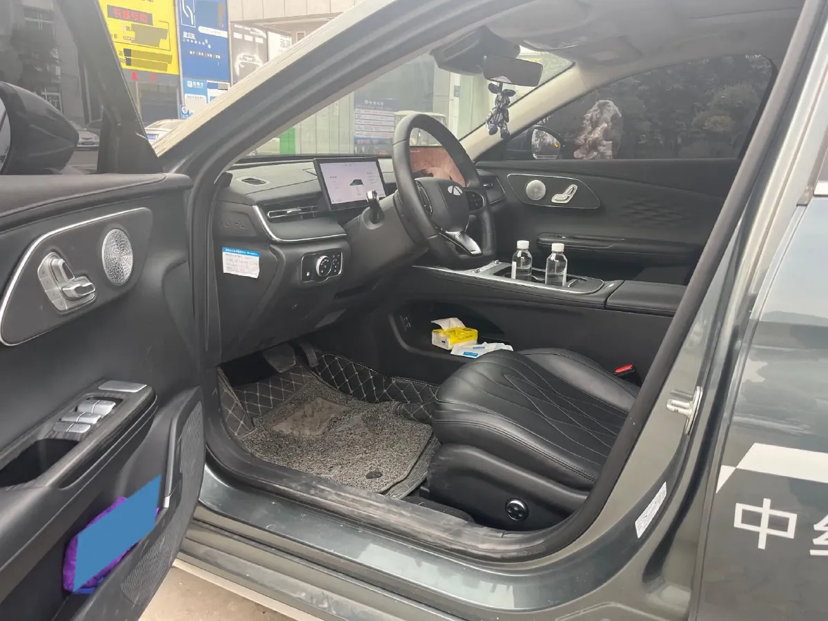 2025 Fulwin FulwinA8L 1.5T 156HP L4 1DHT PHEV 18.67KWH,autocango,china used car exporter,china ev exporter,chinese used car exporter,chinese used ev exporter