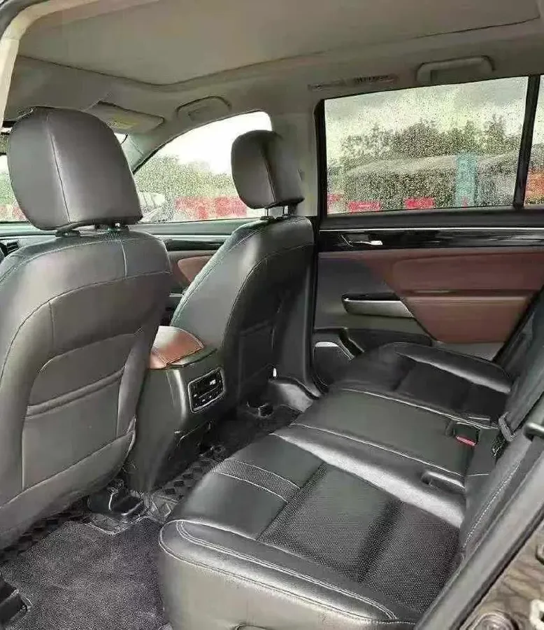 2017 GAC Trumpchi GS8 2.0T 201HP L4 6AT,autocango,china used car exporter,china ev exporter,chinese used car exporter,chinese used ev exporter