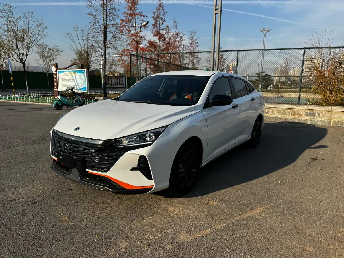 2023 DongFeng Aeolus YiXuan 1.5L 125HP L4 6DCT,autocango,china used car exporter,china ev exporter,chinese used car exporter,chinese used ev exporter