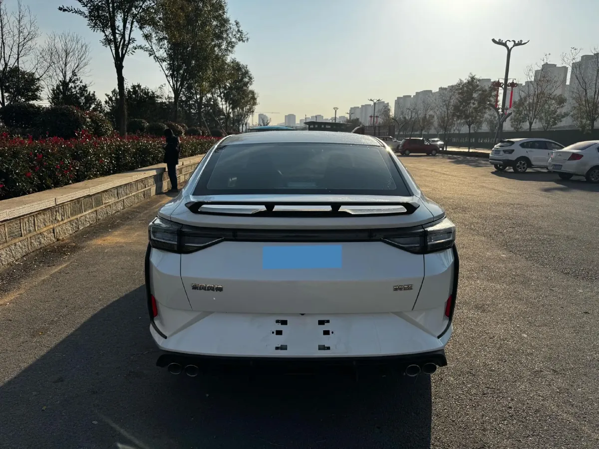 2023 DongFeng Aeolus YiXuan 1.5L 125HP L4 6DCT,autocango,china used car exporter,china ev exporter,chinese used car exporter,chinese used ev exporter