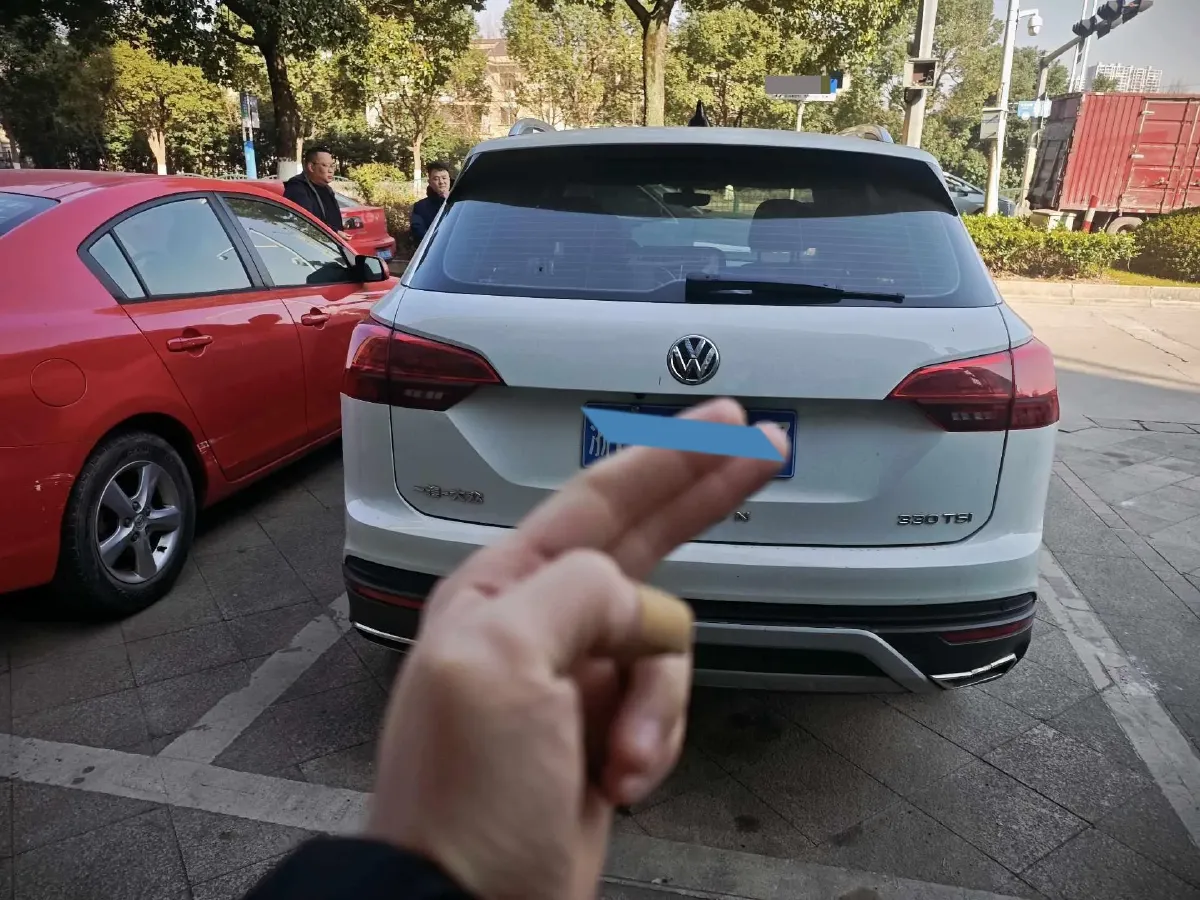 2020 Volkswagen Tayron 2.0T 186HP L4 7DCT,autocango,china used car exporter,china ev exporter,chinese used car exporter,chinese used ev exporter