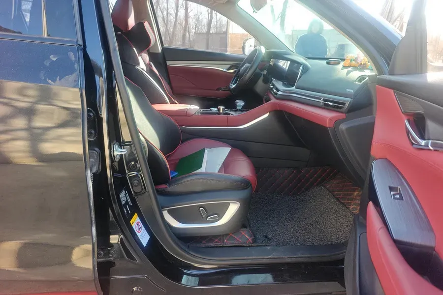 2022 ChangAn CS75 Plus 1.5T 178HP L4 6AT,autocango,china used car exporter,china ev exporter,chinese used car exporter,chinese used ev exporter