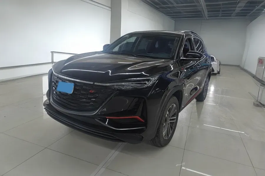 2022 ChangAn CS75 Plus 1.5T 178HP L4 6AT,autocango,china used car exporter,china ev exporter,chinese used car exporter,chinese used ev exporter