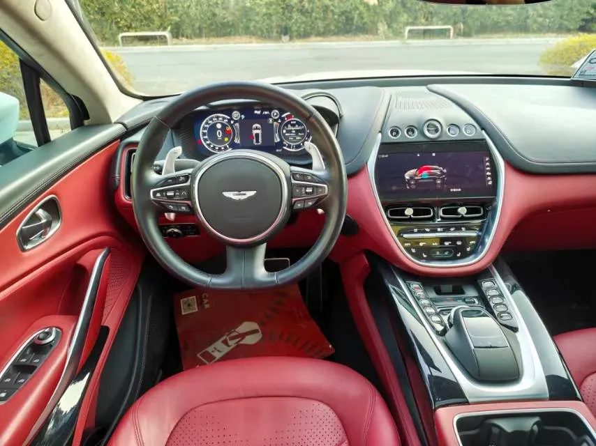 2022 Aston Martin DBX 4.0T 550HP V8 9AT,autocango,china used car exporter,china ev exporter,chinese used car exporter,chinese used ev exporter