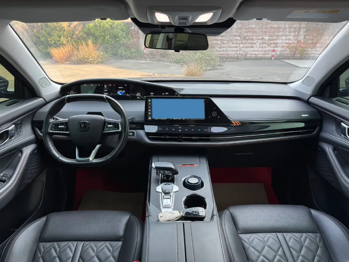 2021 ChangAn UNI-K 2.0T 233HP L4 8AT,autocango,china used car exporter,china ev exporter,chinese used car exporter,chinese used ev exporter