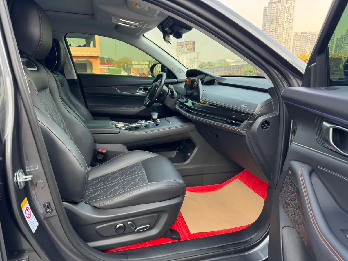 2021 ChangAn UNI-K 2.0T 233HP L4 8AT,autocango,china used car exporter,china ev exporter,chinese used car exporter,chinese used ev exporter