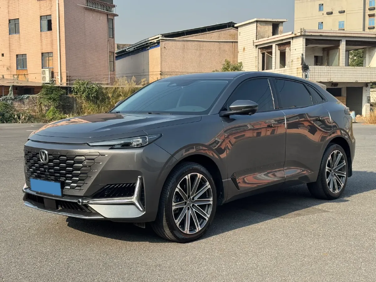2021 ChangAn UNI-K 2.0T 233HP L4 8AT,autocango,china used car exporter,china ev exporter,chinese used car exporter,chinese used ev exporter