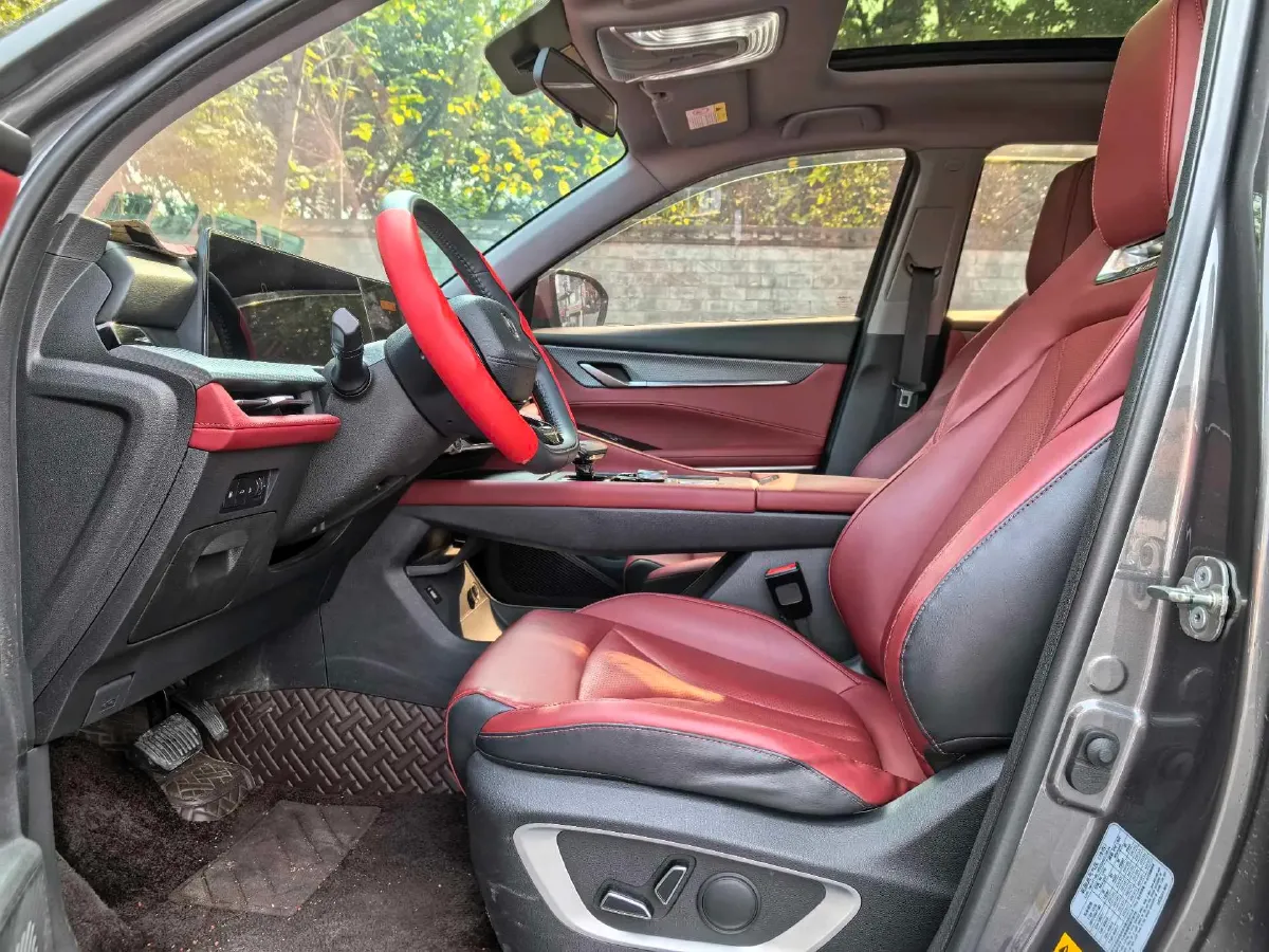 2022 ChangAn CS75 Plus 2.0T 233HP L4 8AT,autocango,china used car exporter,china ev exporter,chinese used car exporter,chinese used ev exporter