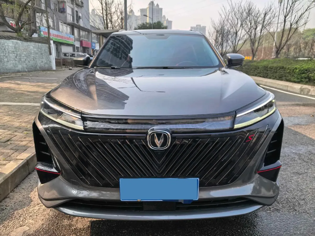 2022 ChangAn CS75 Plus 2.0T 233HP L4 8AT,autocango,china used car exporter,china ev exporter,chinese used car exporter,chinese used ev exporter